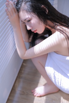 长月烬明